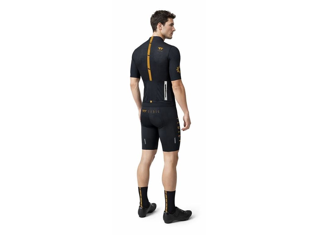 stay_gold_men_black_03_1