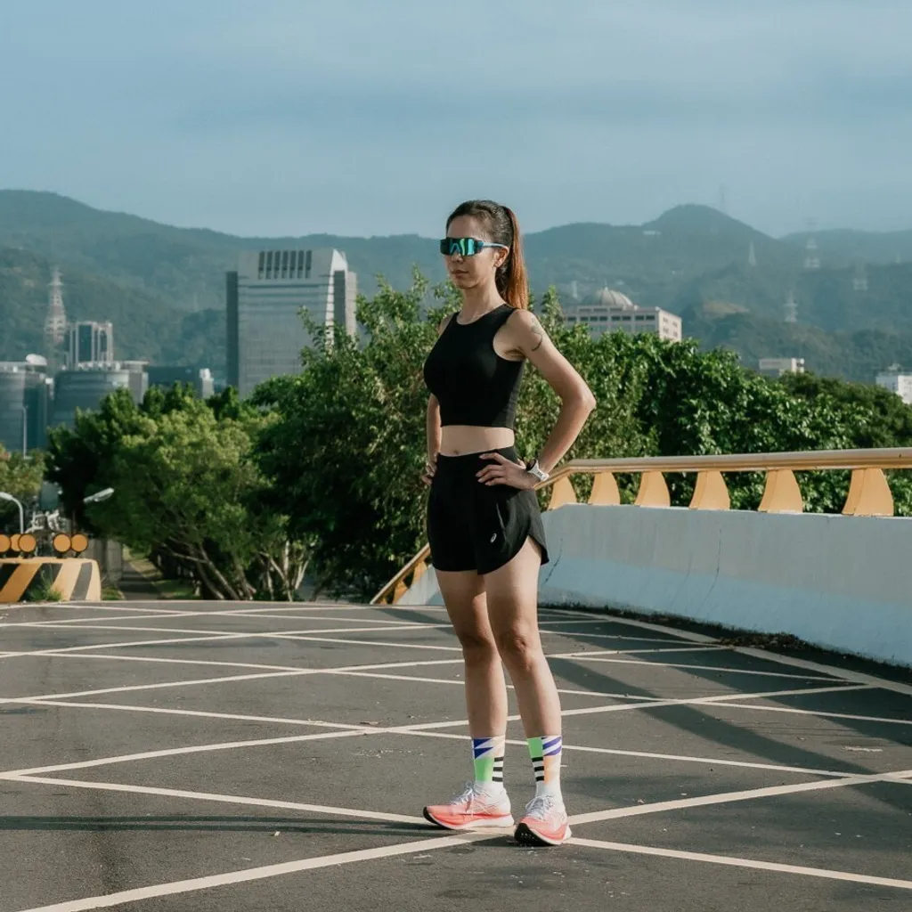 官網圖_RUNNER實色16