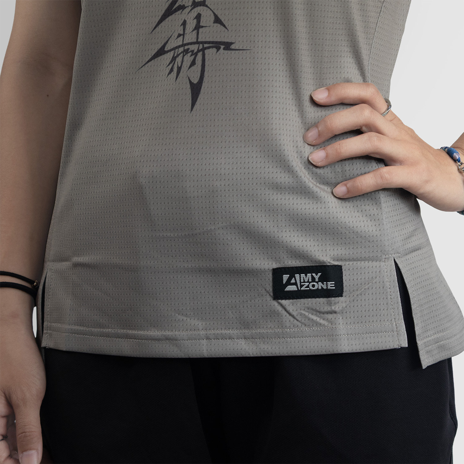 女_進香系列_神耀大地_實穿圖_布標特寫