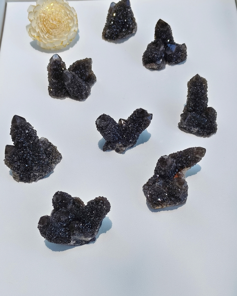 黑仙人掌水晶原礦