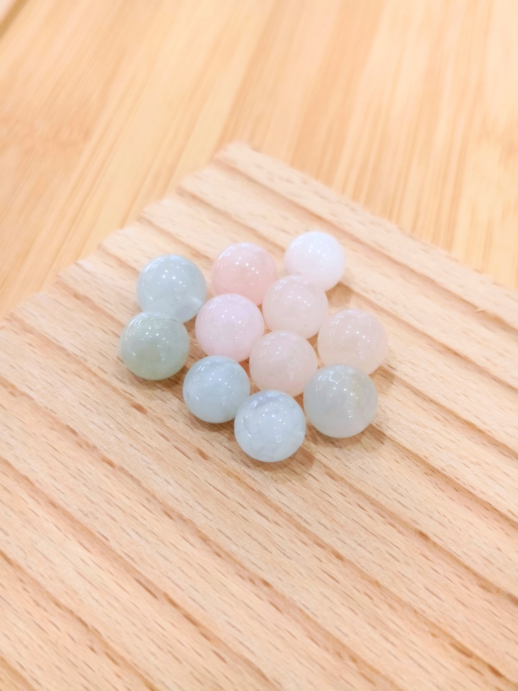雲朵摩根石