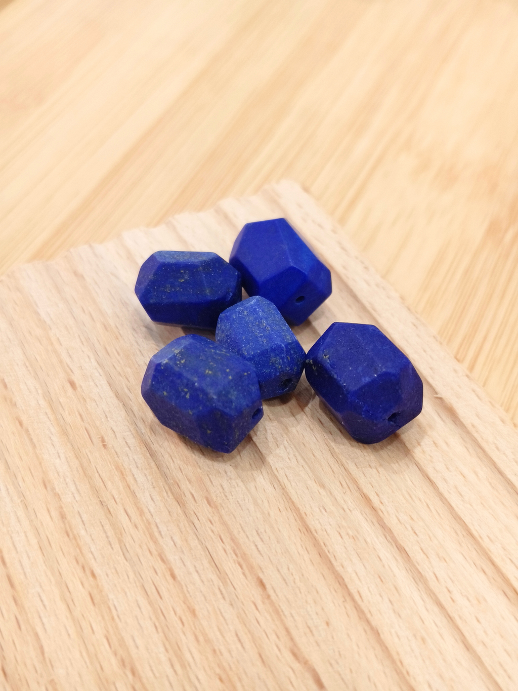 青金石鑽切