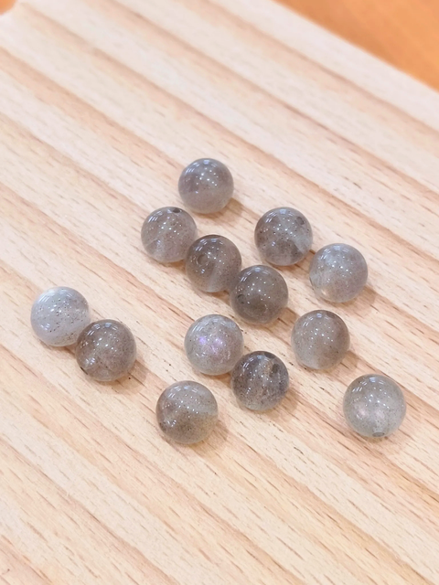 紫拉長石