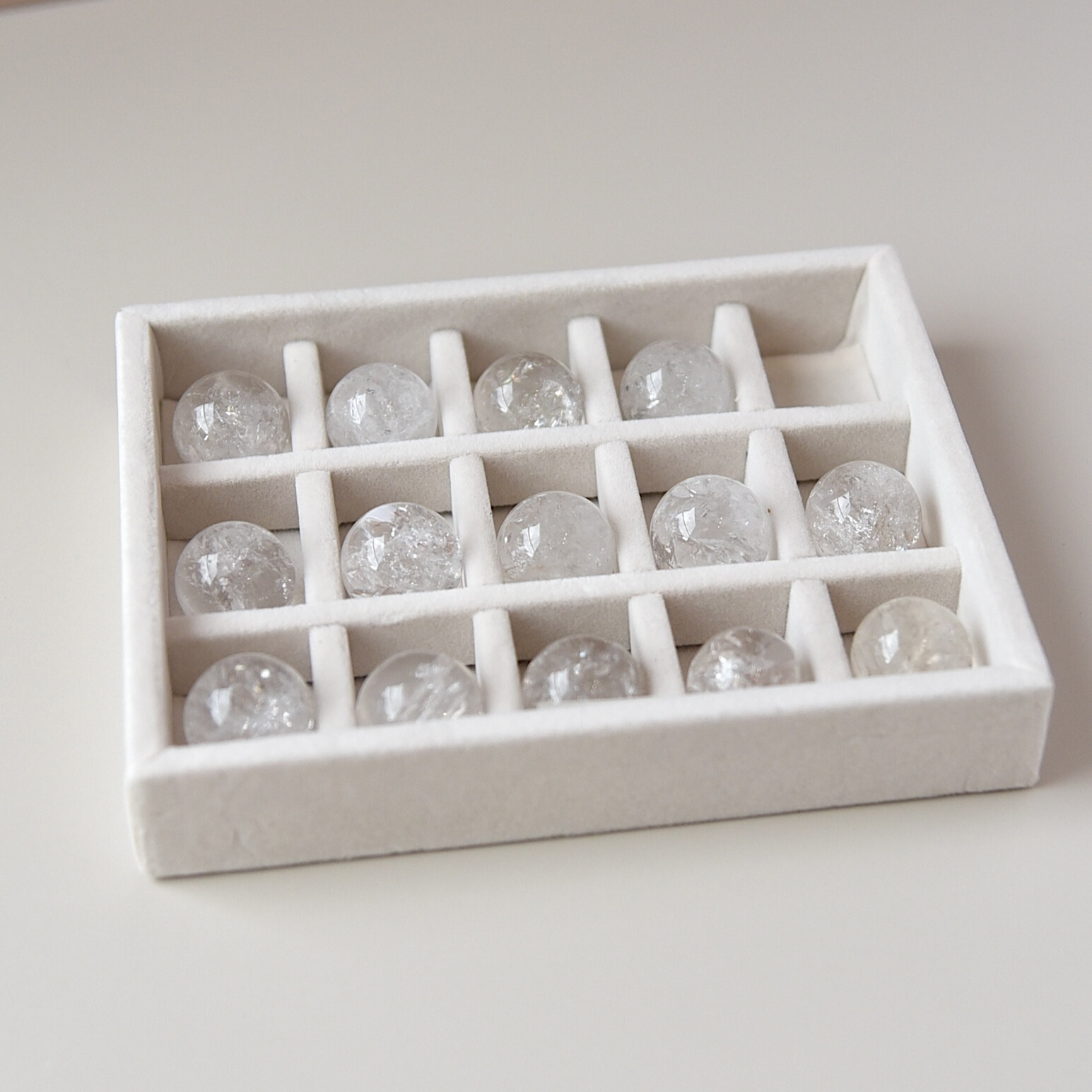 白水晶彩虹Manaskara Manifestation Crystal 爆彩球球】體現念頭– Momo