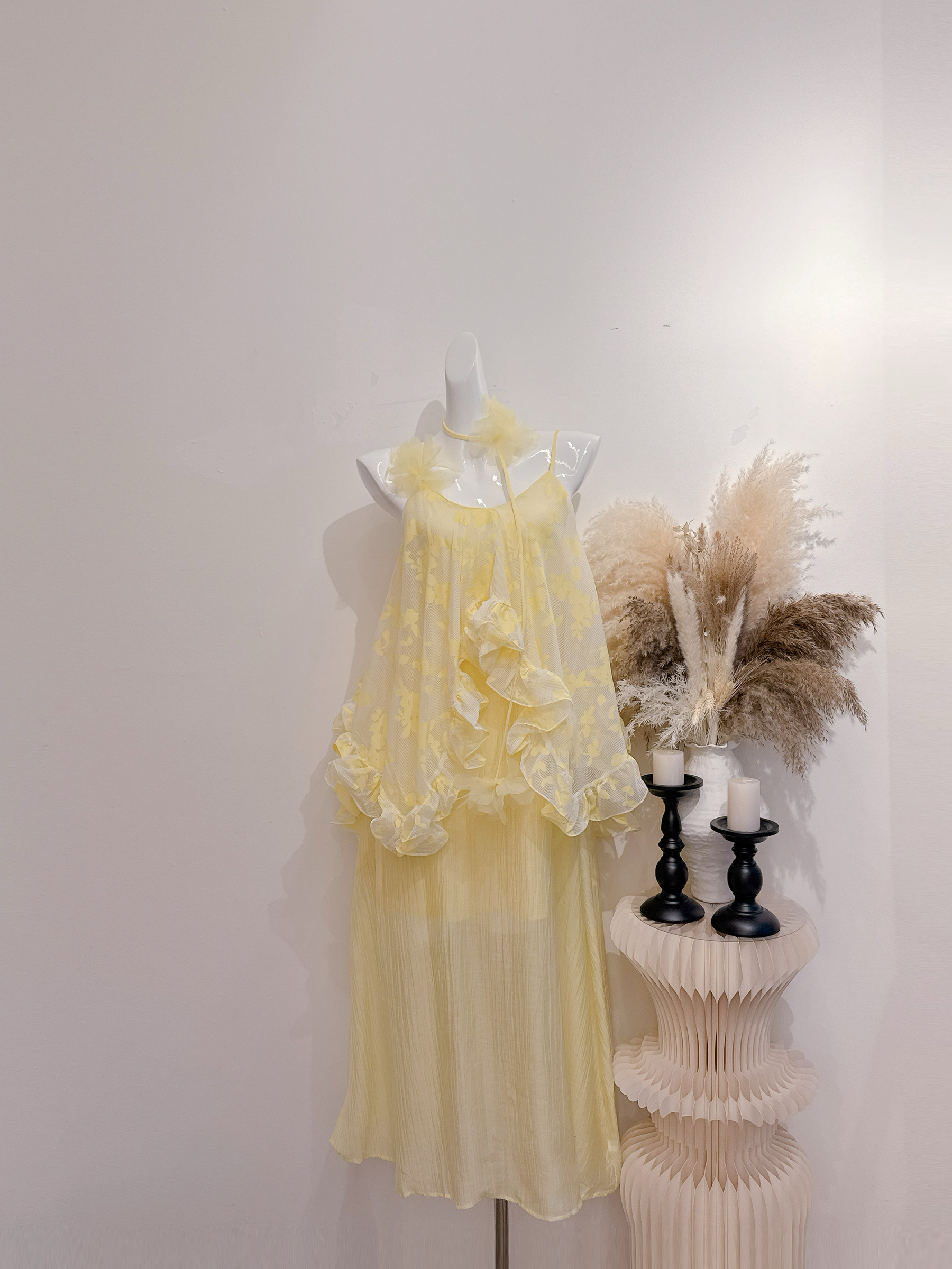 Yellow S