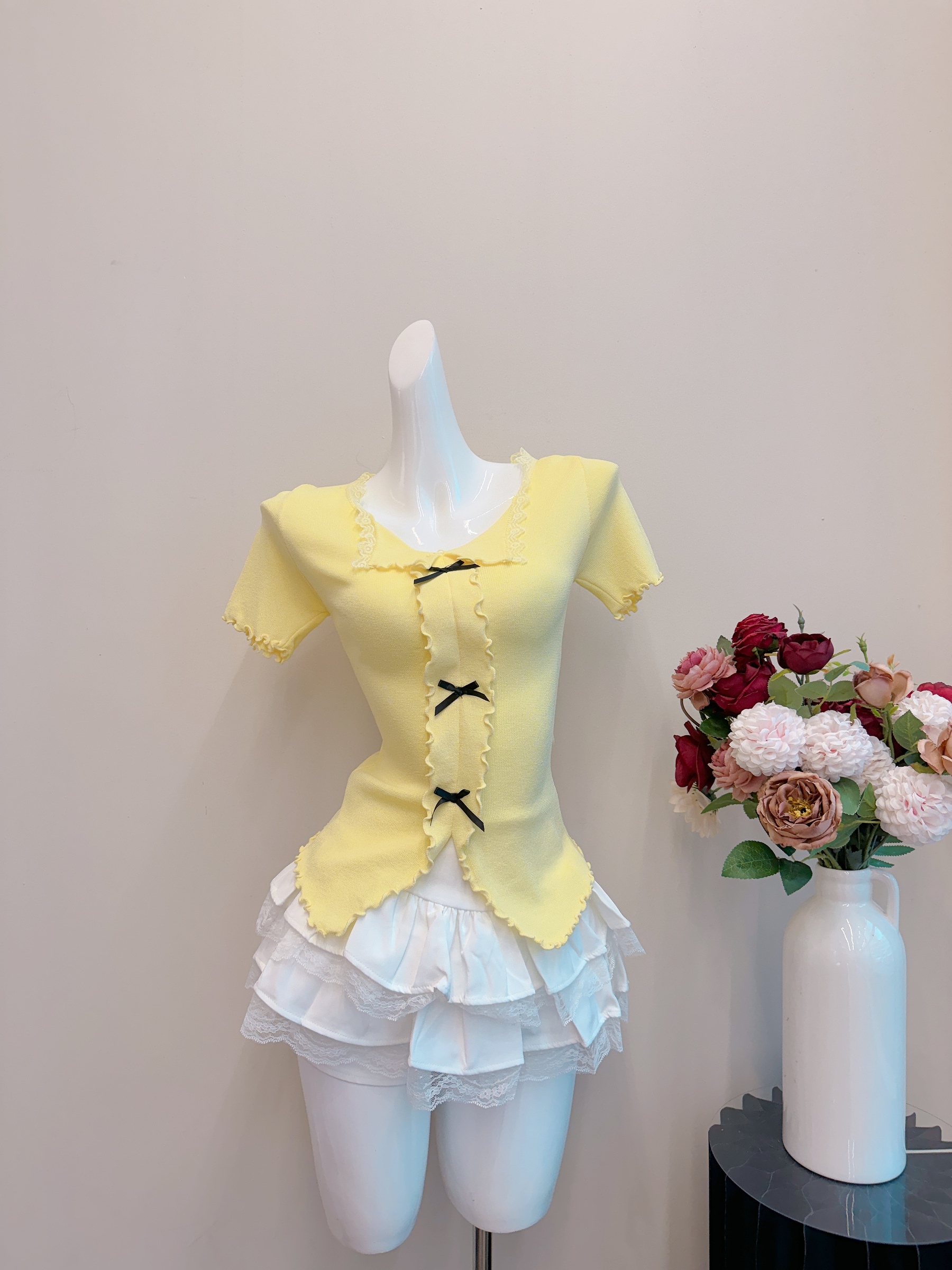 Yellow S