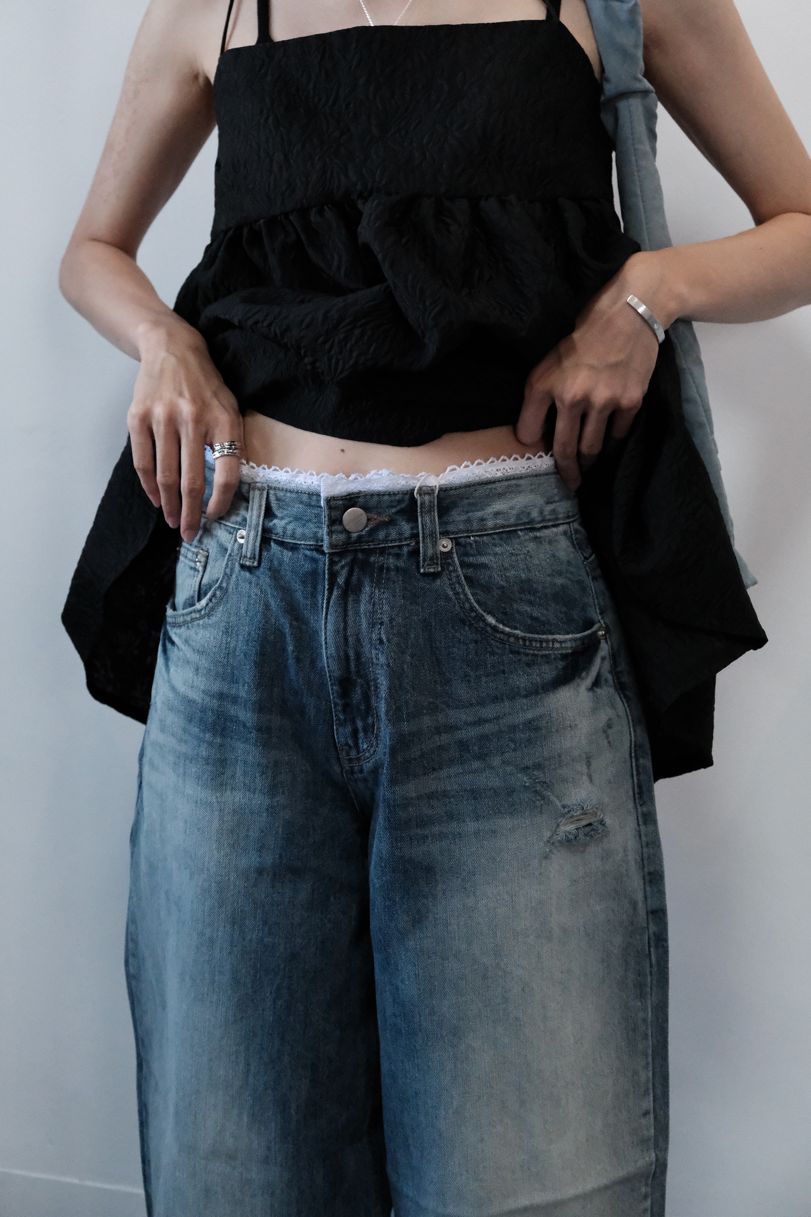 1A06873C-0F47-4374-904F-A490B960986A-51199-0000176632A75B6E