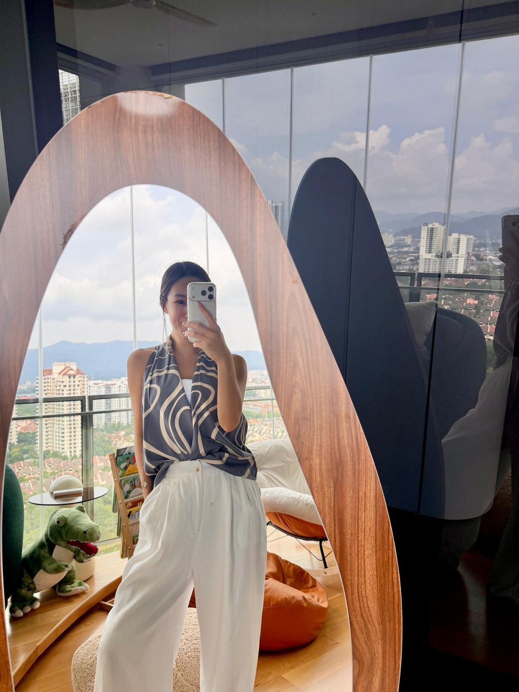 0dab7194-1c3b-4405-801e-e2685ab2e529