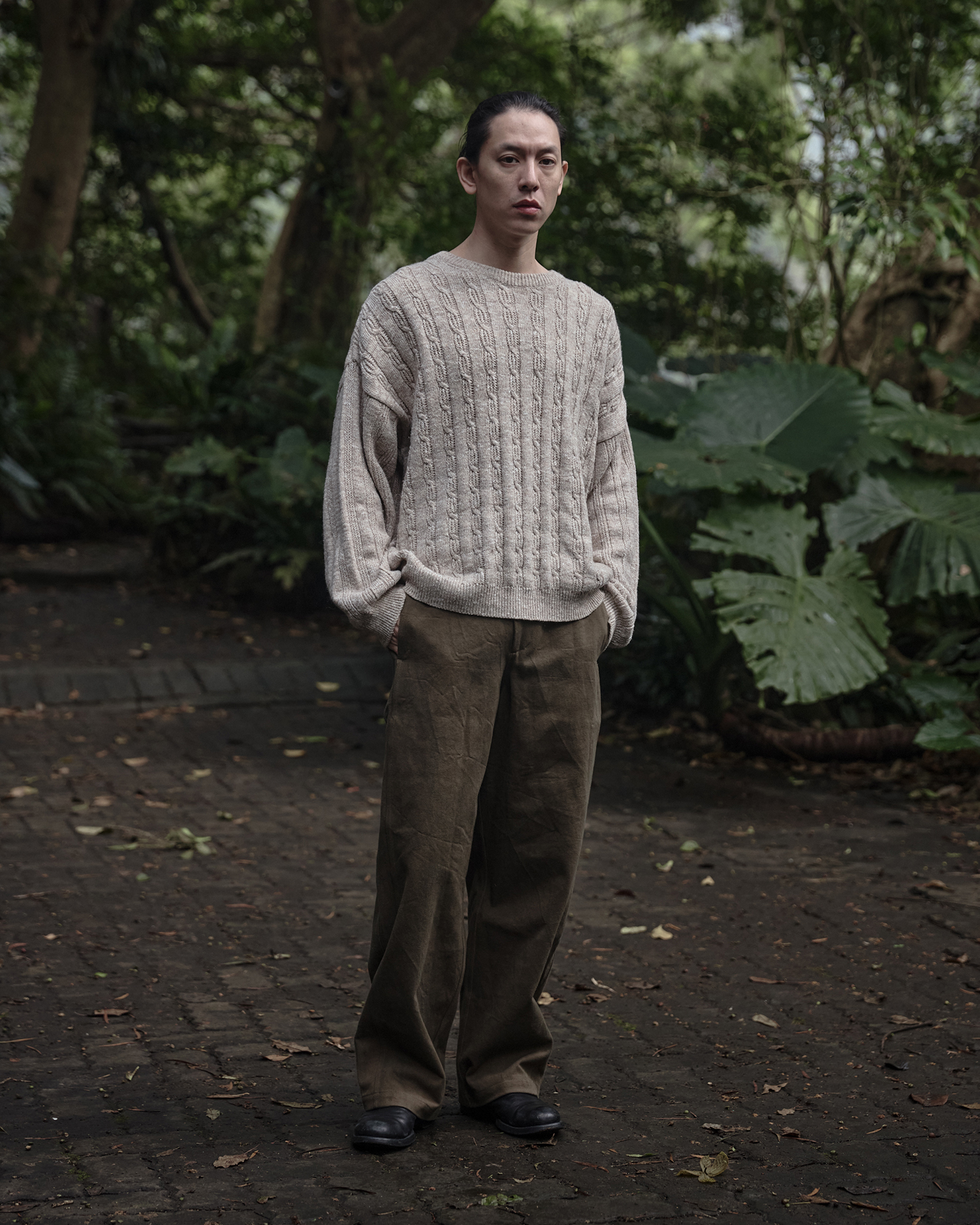 tapered_jeans_olive_green_japan_fabric