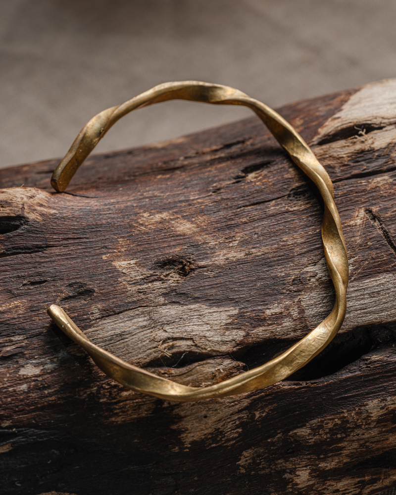 brass_twist_bangle