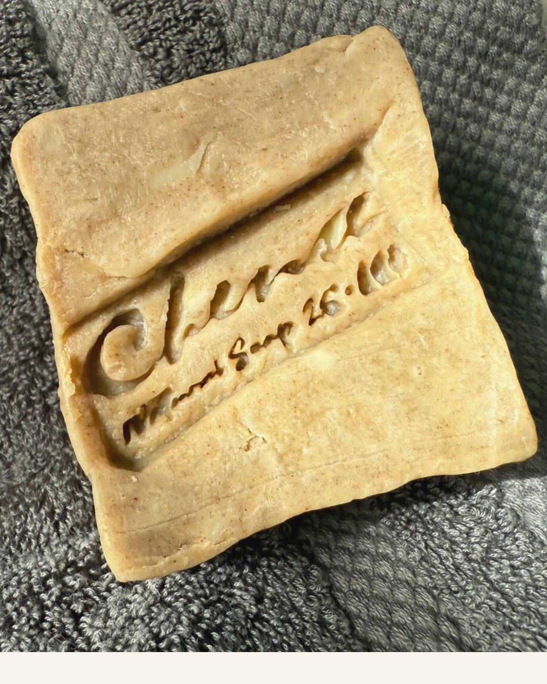 仙人掌研磨皂成分：EV橄欖油、榛果油、荷荷芭油、椰子油、仙人掌粉