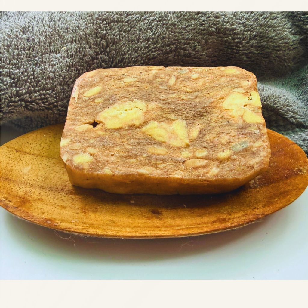 ruomu-milled-shampoo-bar-usma-platycladus.jpg
