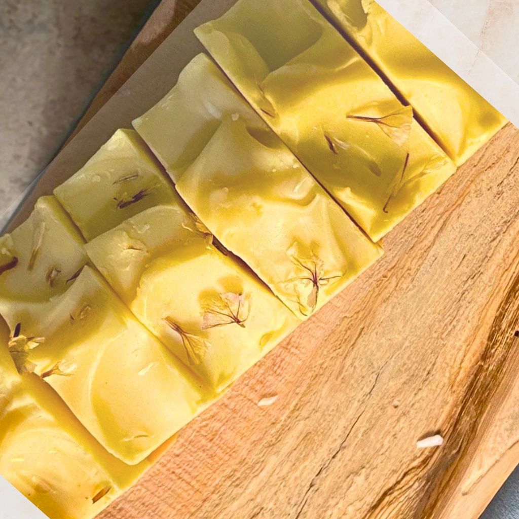 thyme-myosotis-handmade-soap-02.jpg