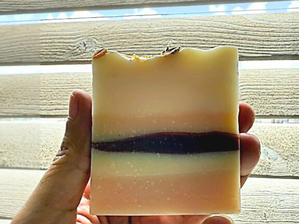 rose-goat-milk-oat-handmade-soap-3