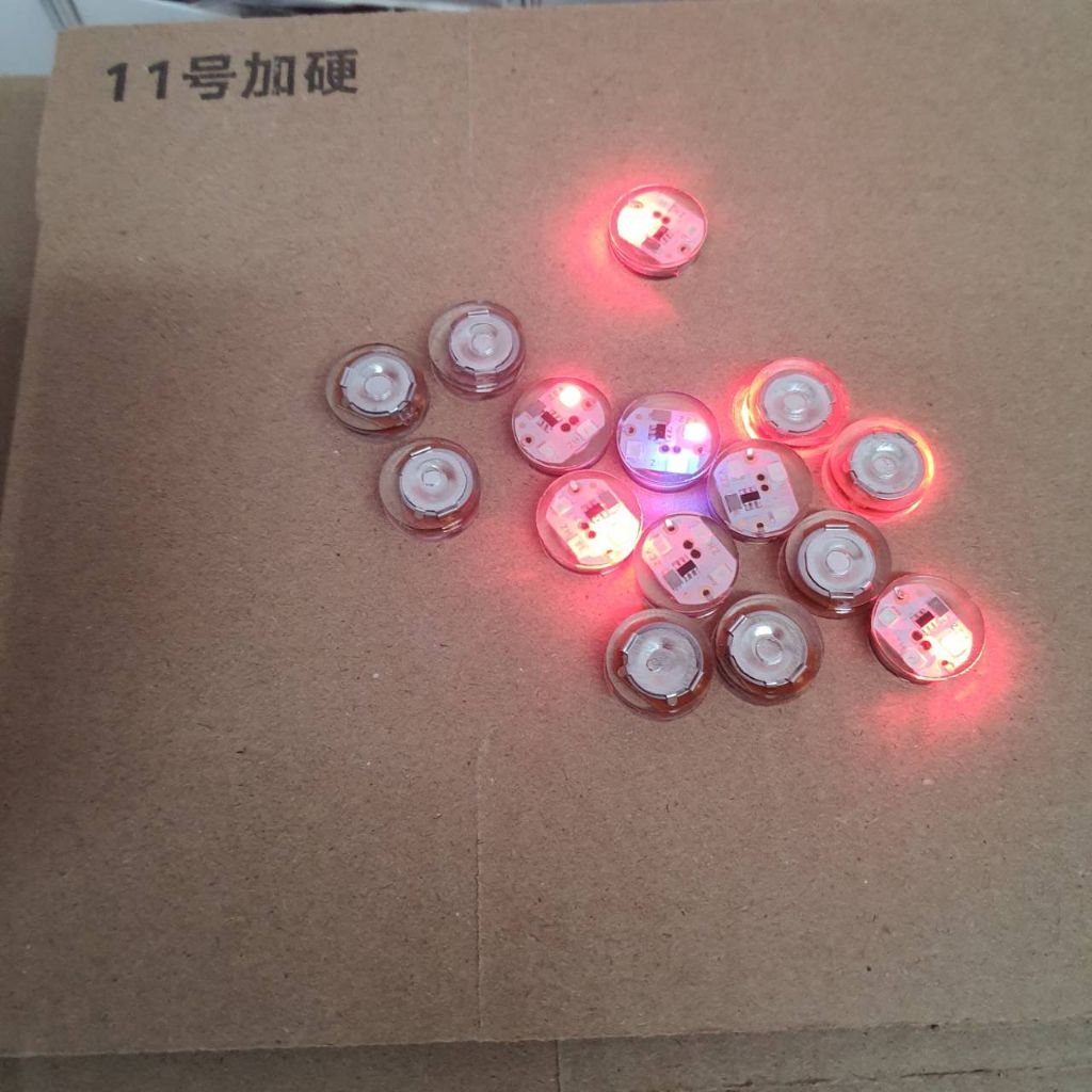 tw-11134207-7qul1-lg8q471rmecq93