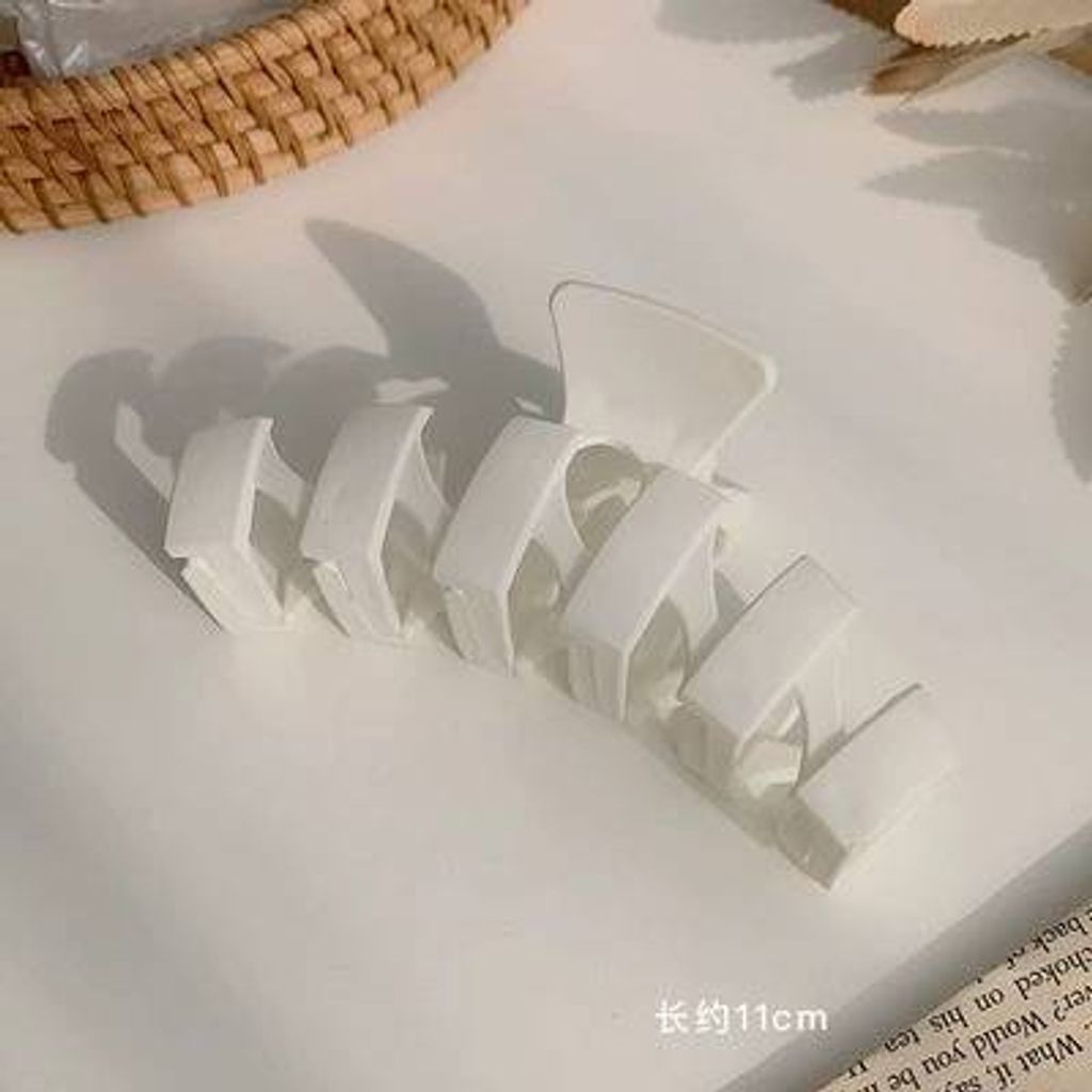 tw-11134207-7qul6-lht8kxh379hq80