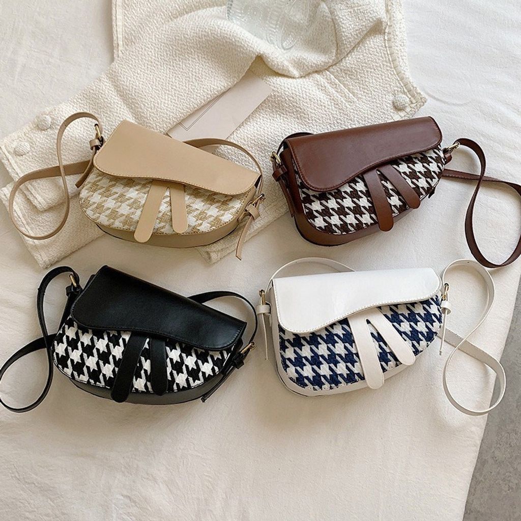 6782687bdebb5709b35861d3eb7acc7d