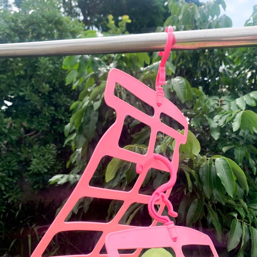 24d1f98a74693547852a428a7c1f8047