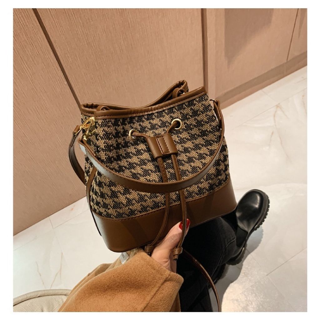 d1c949af5f2d4885d7ba068941a39ce9