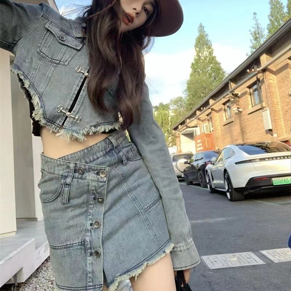 mmexport1727177530453