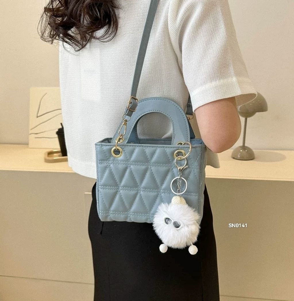 mmexport1727332589353