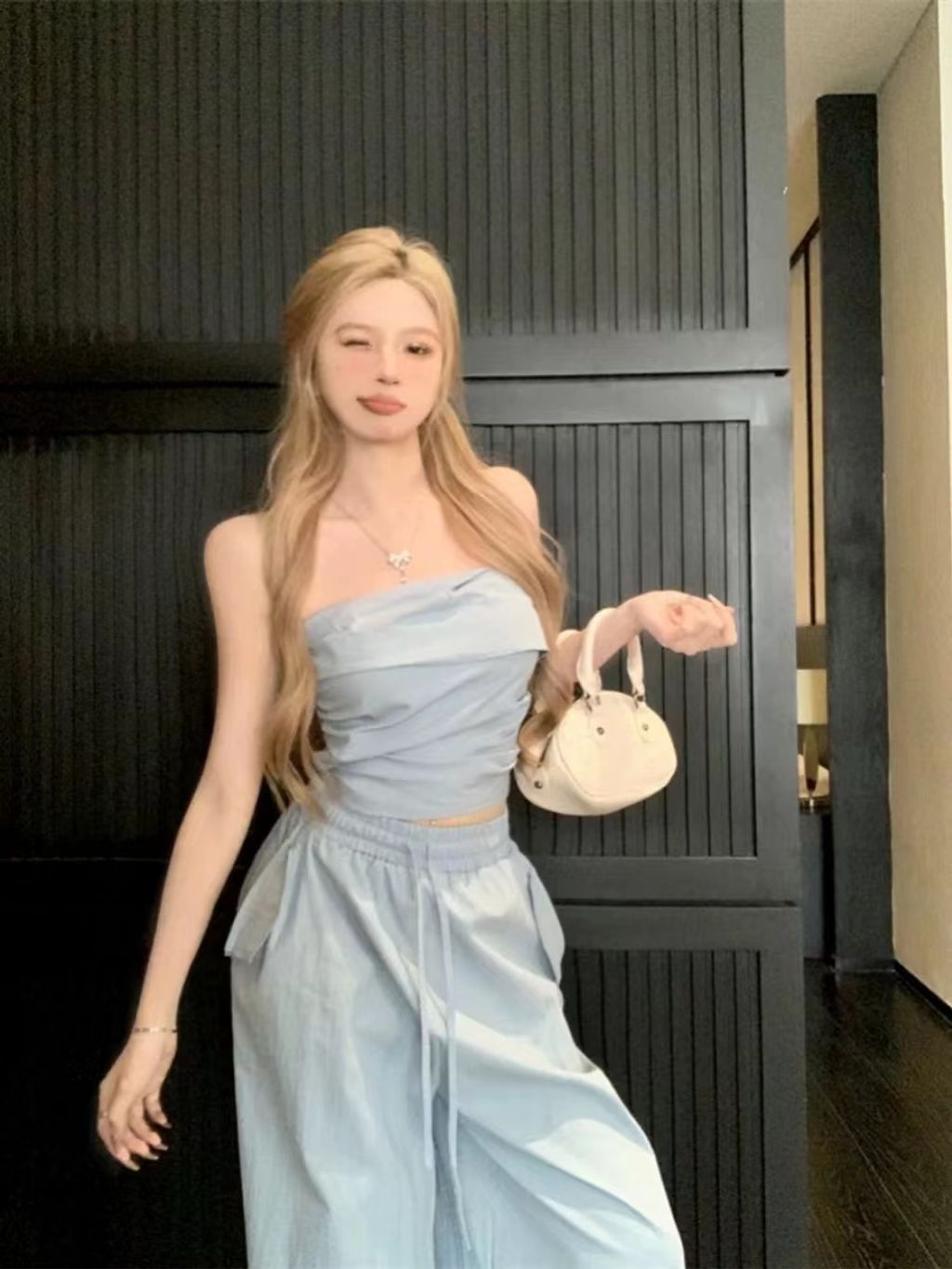 mmexport1727335669215