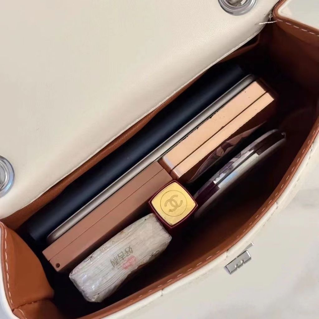 mmexport1727338766178