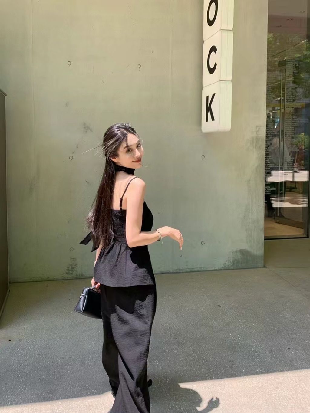 mmexport1727512321244