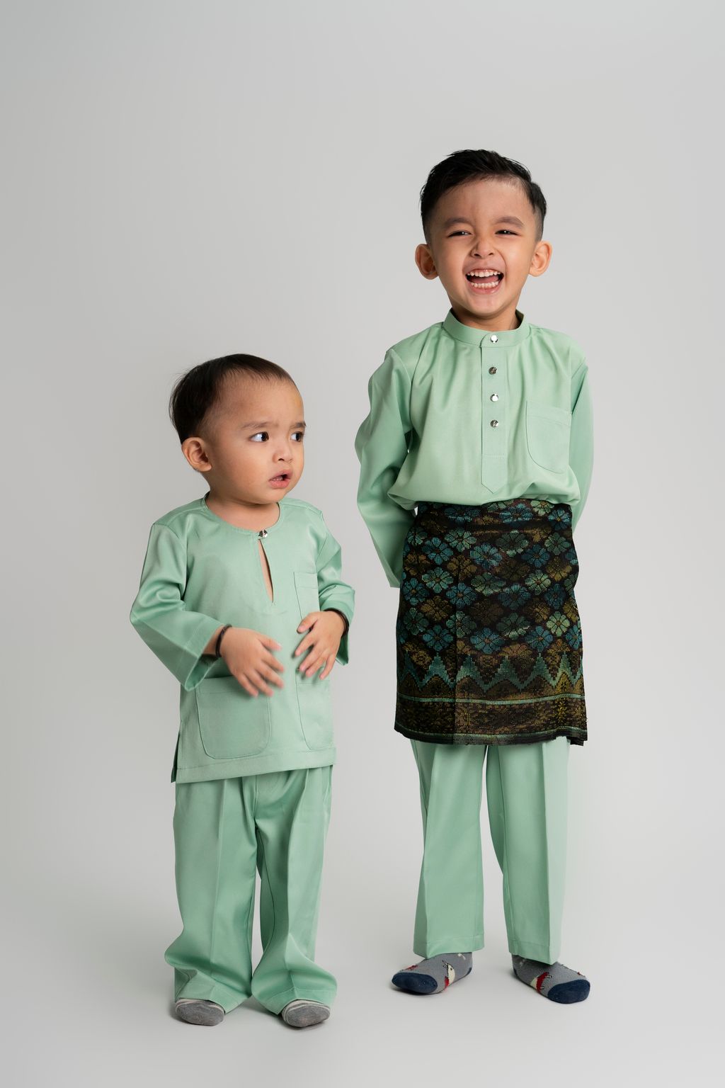588B Mint Green