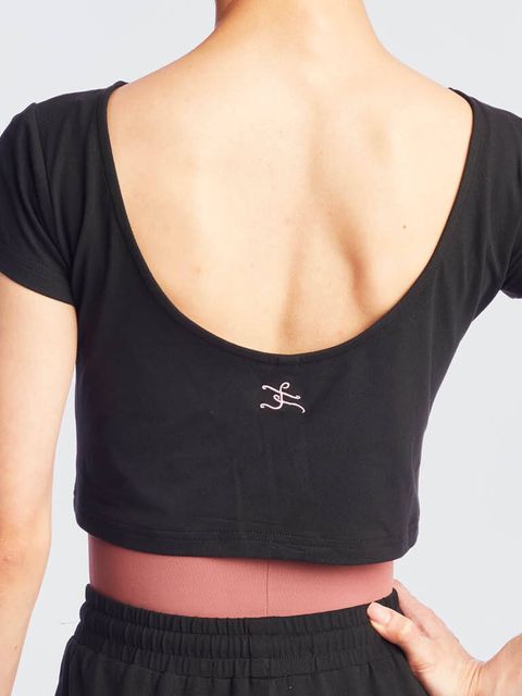 Crop-Top-Detail