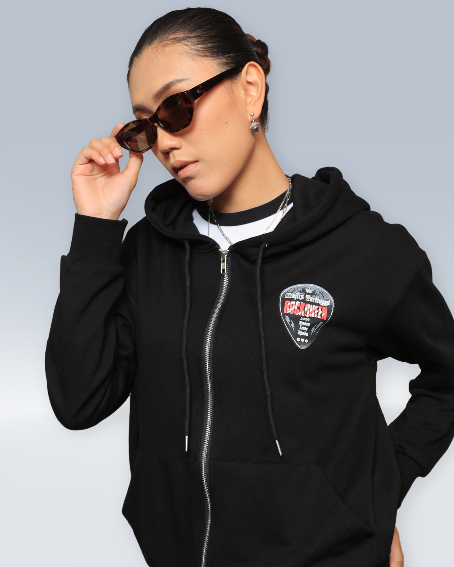 RQ MTR Hoodie_3