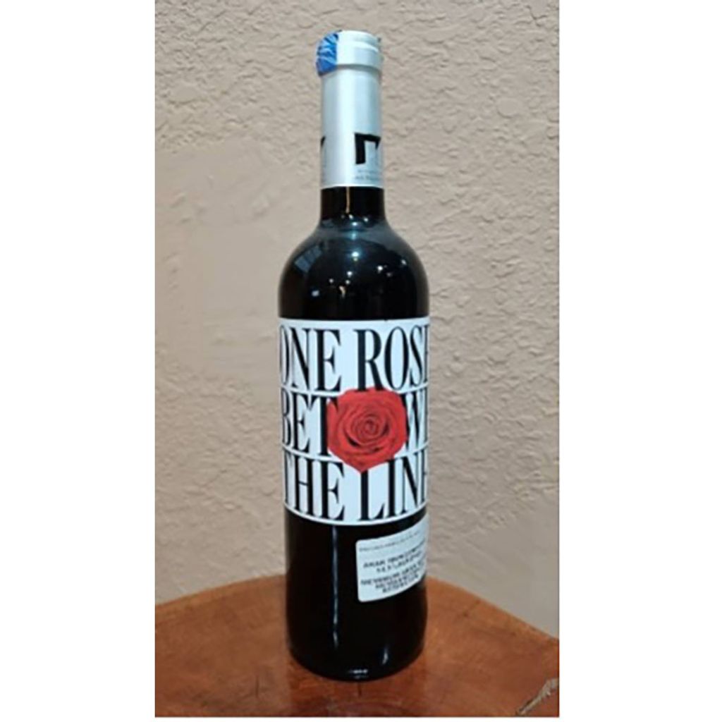one-rose-between-the-lines-tinto-2018