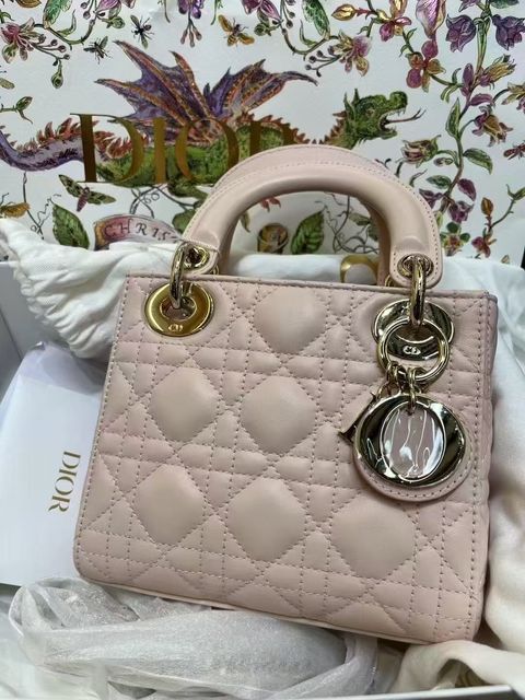 mmexport1742872587463