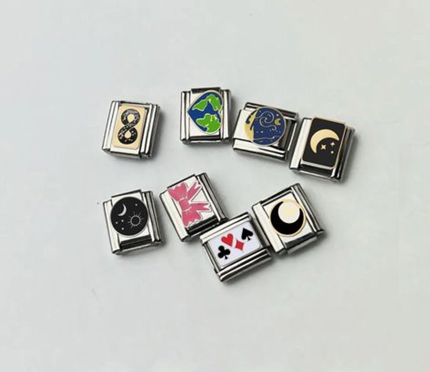 https://cdn.store-assets.com/s/1366354/f/14111816.jpg