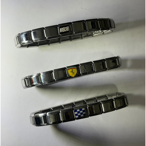 Single charm bracelet designs