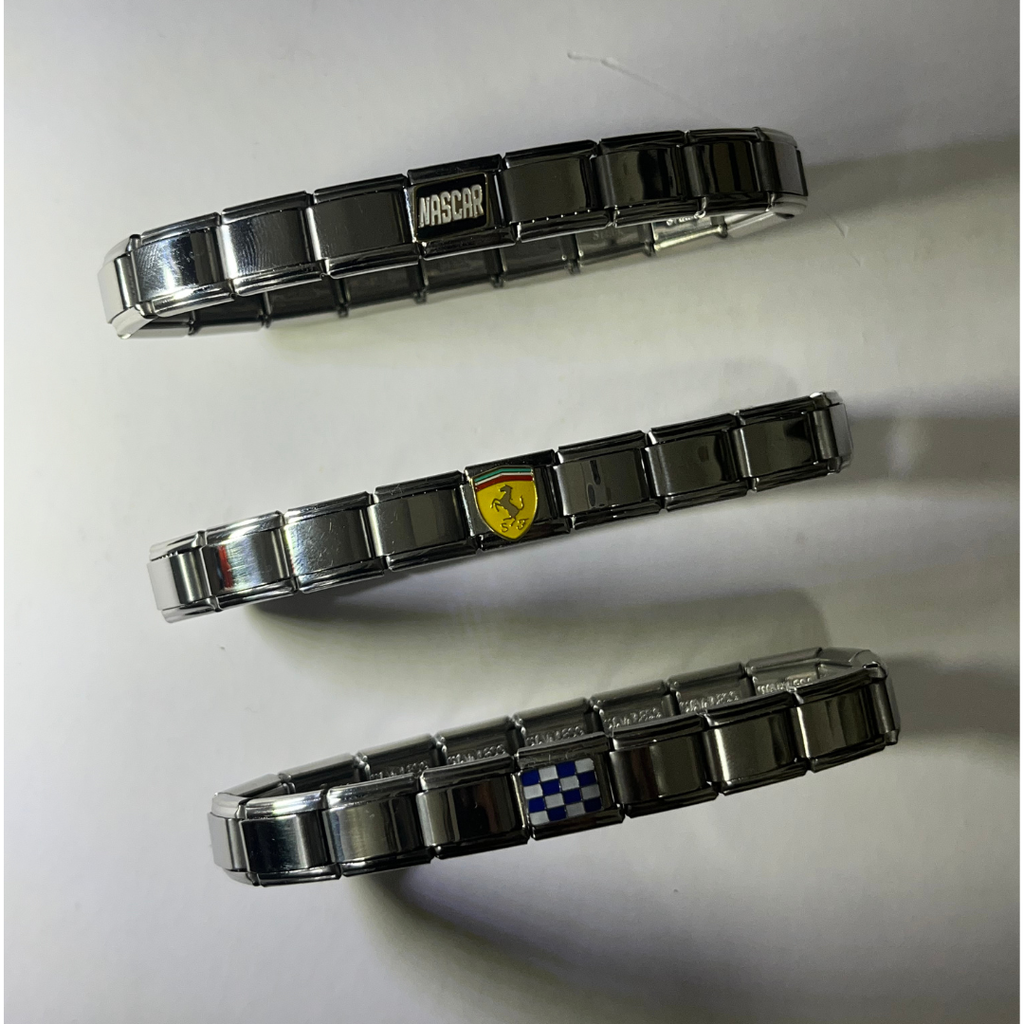 Single charm bracelet designs