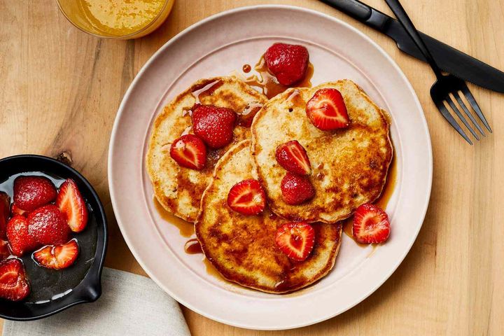 sourdough-pancakes-with-maple-molasses-pancakes-FT-RECIPE0221-3e33475a1a0c450e94866a0653971f8d