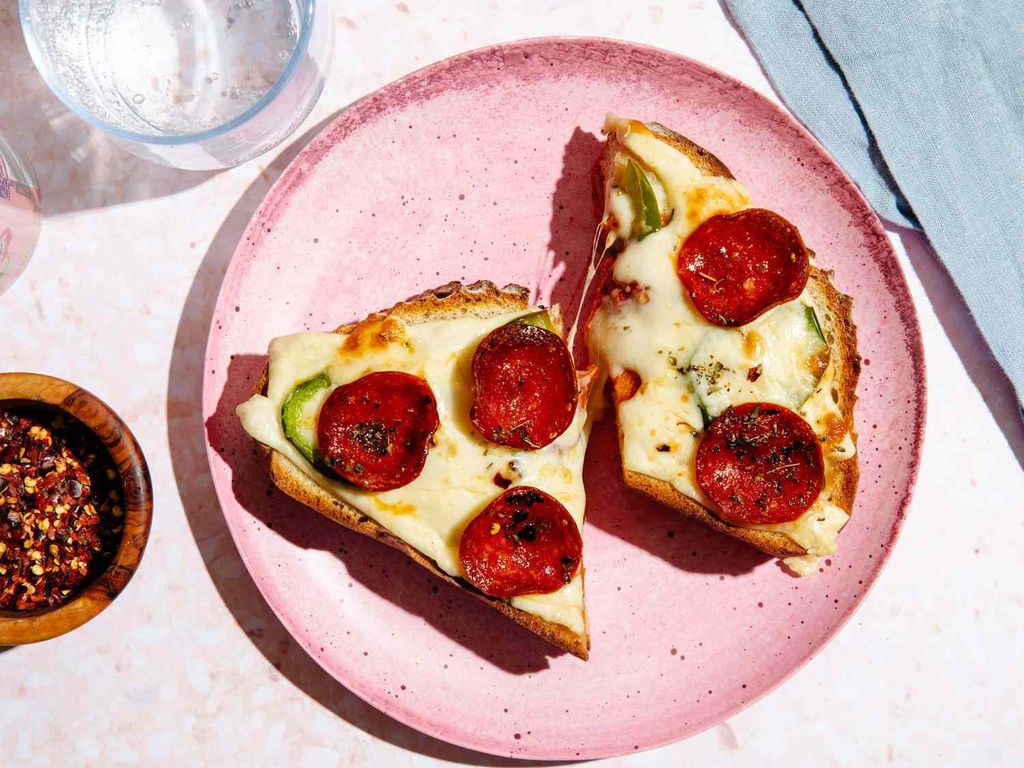 AR-Pizza-Lava-Toast-4x3-0de18c7a898346dfab1ede9f00471aed