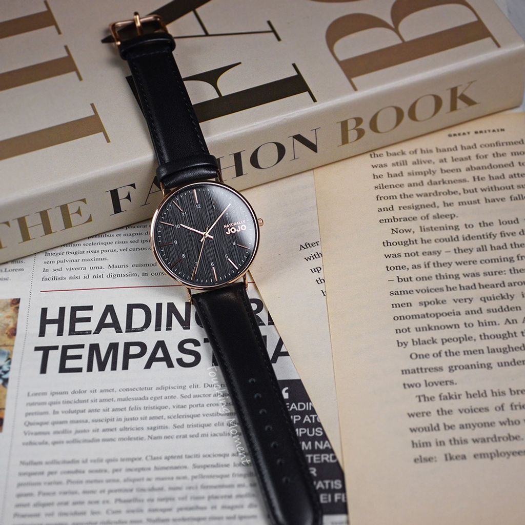 NATURALLY JOJO | JO96997-88RM | 黑色木紋 藍寶石水晶鏡面 手錶 實體正面