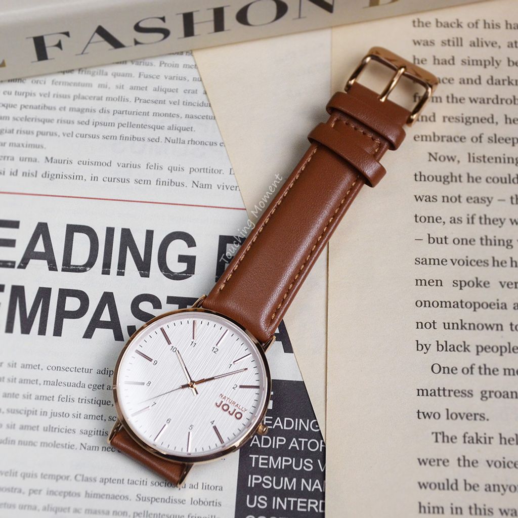 NATURALLY JOJO | JO96997-80RM | 白色木紋 藍寶石水晶鏡面 棕色皮革手錶 實體正面