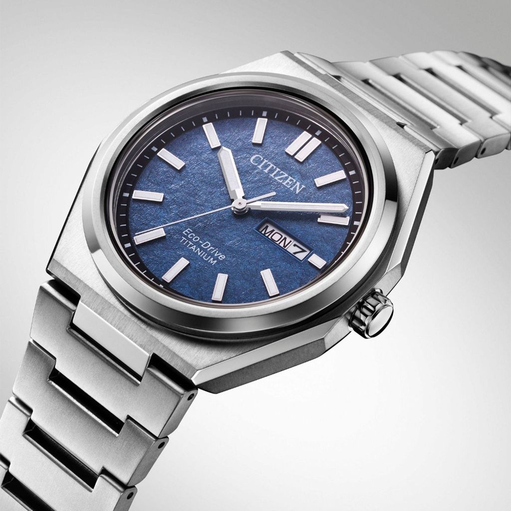 CITIZEN星辰 | GENT'S系列 AW0130-85L | 台灣限量 Zenshin 鈦金屬 光動能手錶 錶面細節