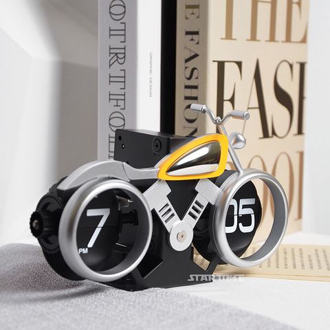 翻頁鐘 | PTC-M12-SY | 銀黃色 趣味摩托車翻頁鐘 左側