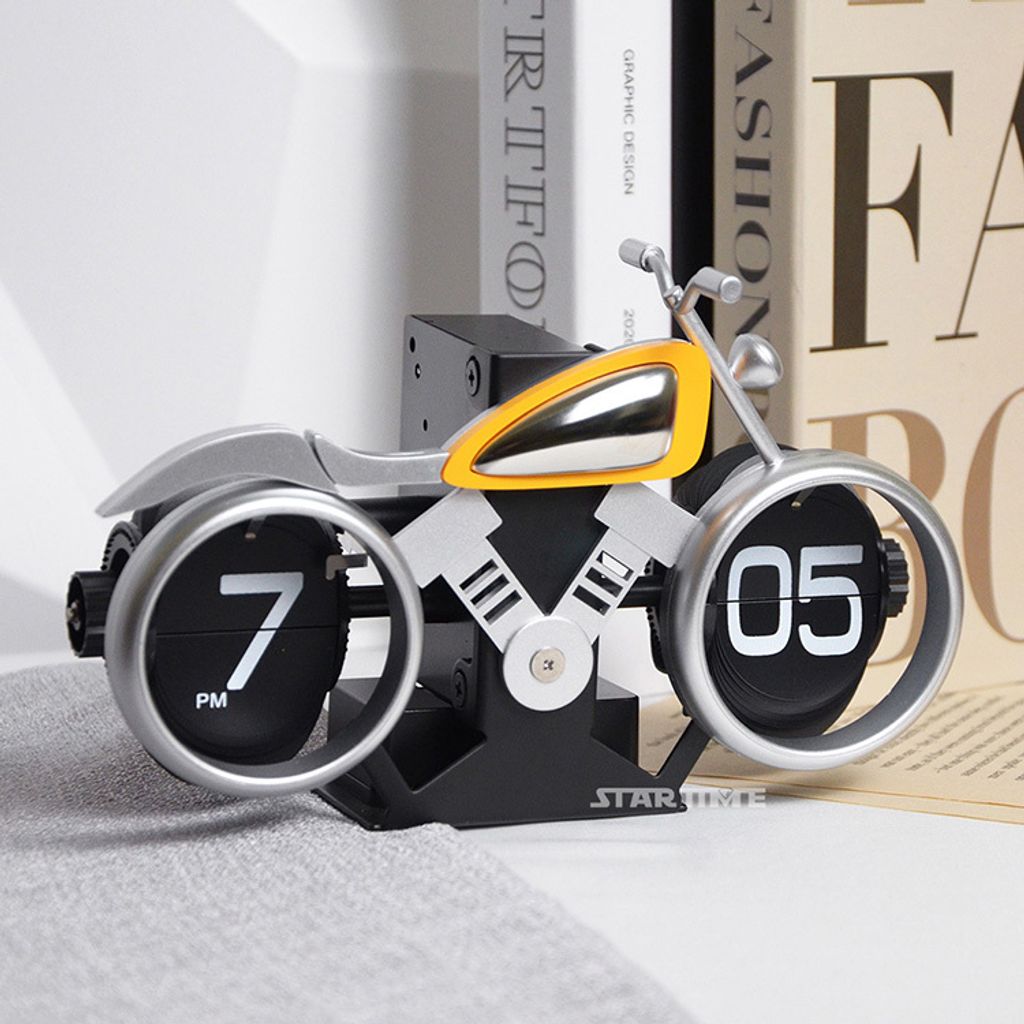 翻頁鐘 | PTC-M12-SY | 銀黃色 趣味摩托車翻頁鐘 正面