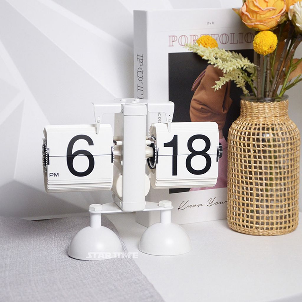 翻頁鐘 | PTC-DF12-WW | 12小時制 白色雙腳翻頁鐘 正面