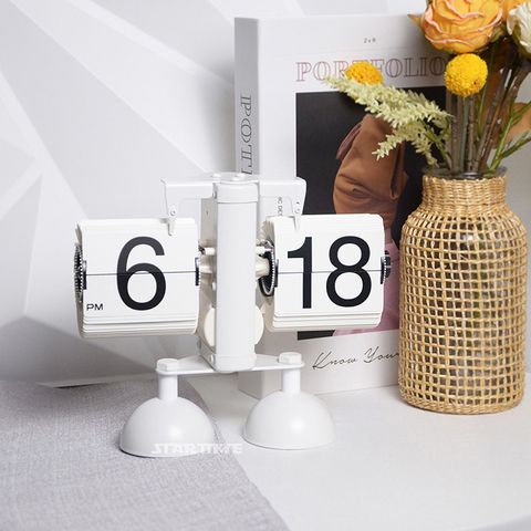 翻頁鐘 | PTC-DF12-WW | 12小時制 白色雙腳翻頁鐘 正面