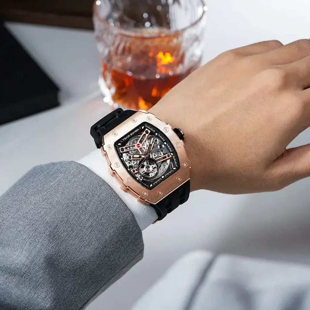 【贈太空人上鍊盒】Tsar Bomba 機械公爵 | 元素系列 TB8208A-16/46 | 自動上鍊 玫金框 黑色矽膠錶帶 機械錶 實帶細節