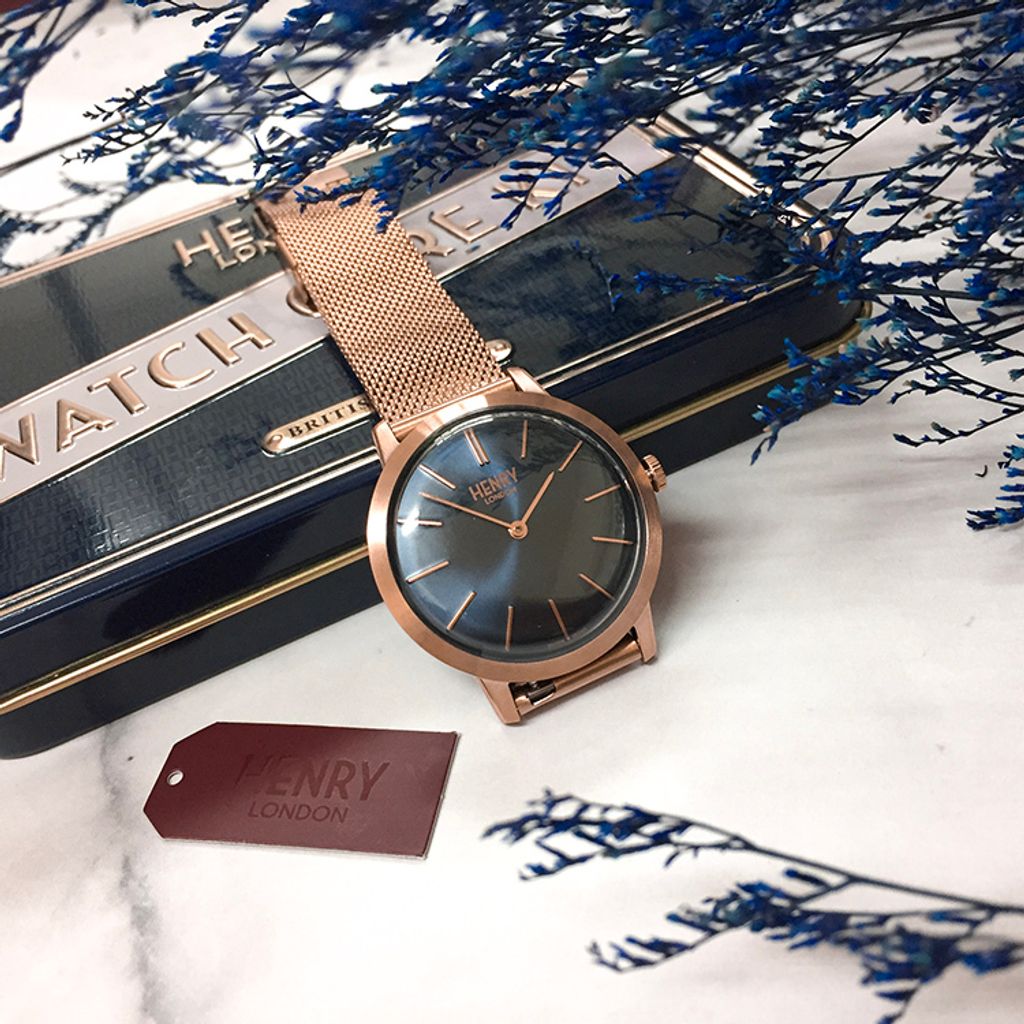 【贈質感包包】HENRY LONDON | HL34-M-0292 | 玫瑰金殼藍面米蘭帶 腕錶 實體展示