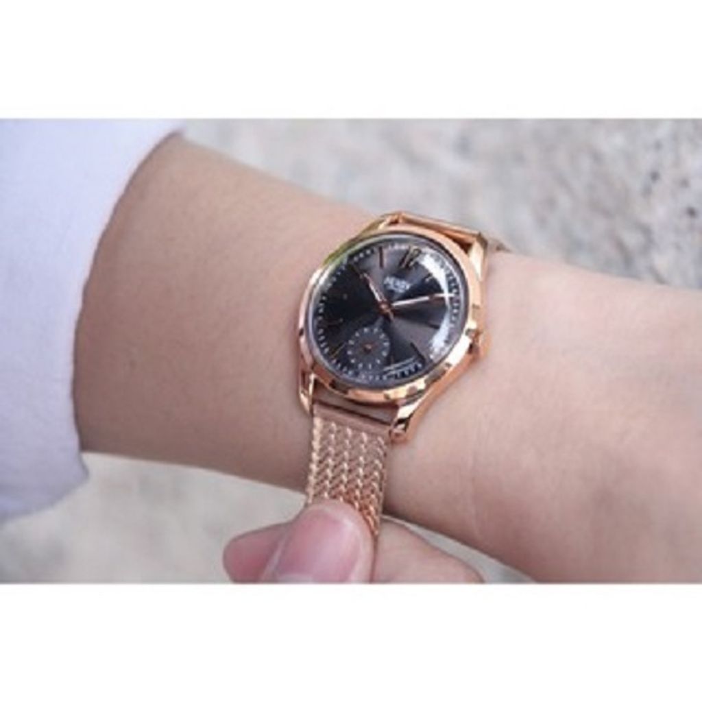 【贈質感包包】HENRY LONDON | HL30-UM-0116 | 英國設計師品牌手錶 鵝卵石灰面玫瑰金 復古造型米蘭帶女錶 實體錶面細節