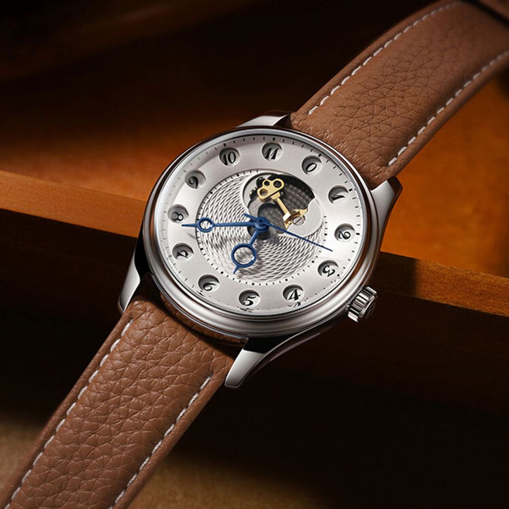 【贈太空人上鍊盒】OLTO-8 奧陀 | 時空之門 O6-1012 |  24小時 星光銀 手工雕刻紋路 機械錶(可客製化) 實體右側