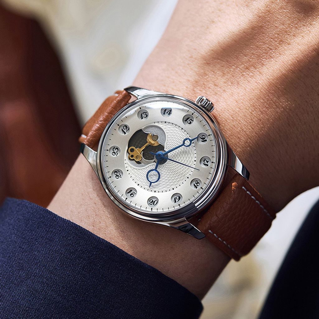 【贈太空人上鍊盒】OLTO-8 奧陀 | 時空之門 O6-1012 |  24小時 星光銀 手工雕刻紋路 機械錶(可客製化) 實帶細節